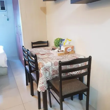 Destina Stays @Jazz Residences, Makati, Metro Manila, W/Netflix